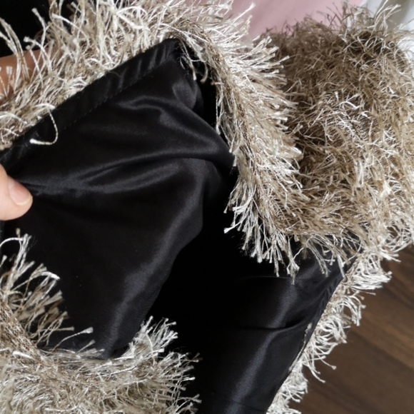 Black sleeveless sheath dress - Picture 6 of 12